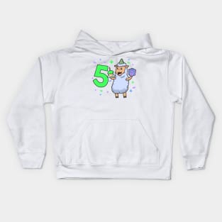 I am 5 with sheep - girl birthday 5 years old Kids Hoodie